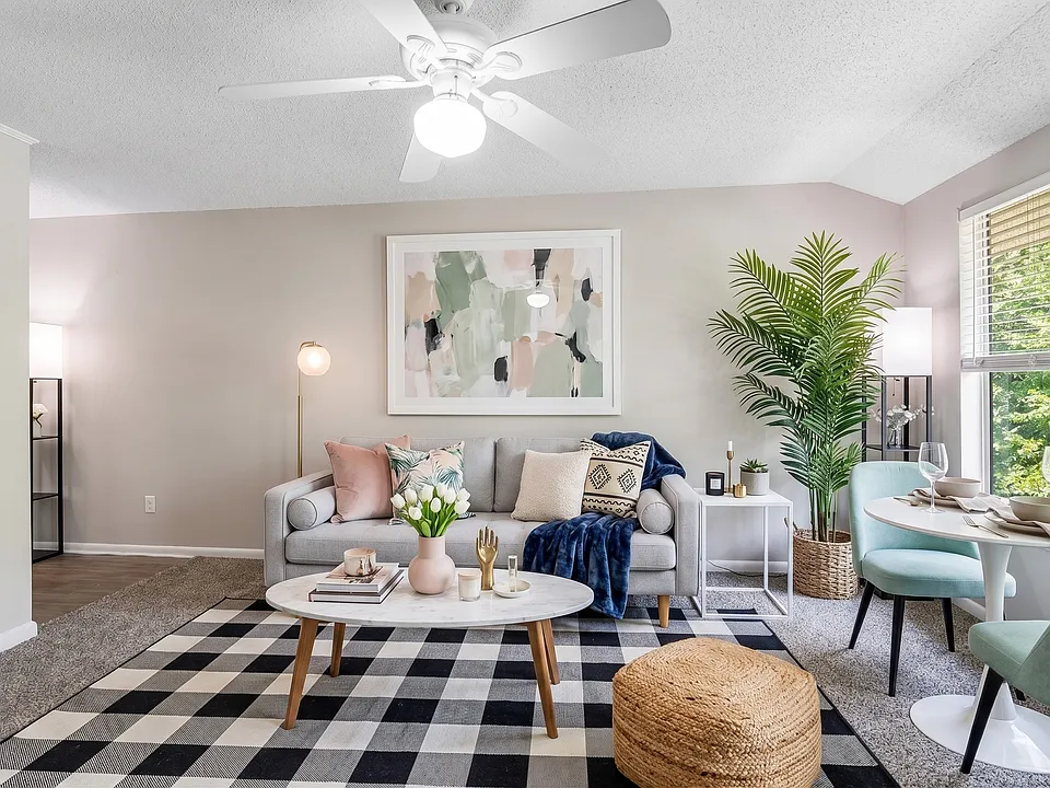 Pine Ridge Apartments