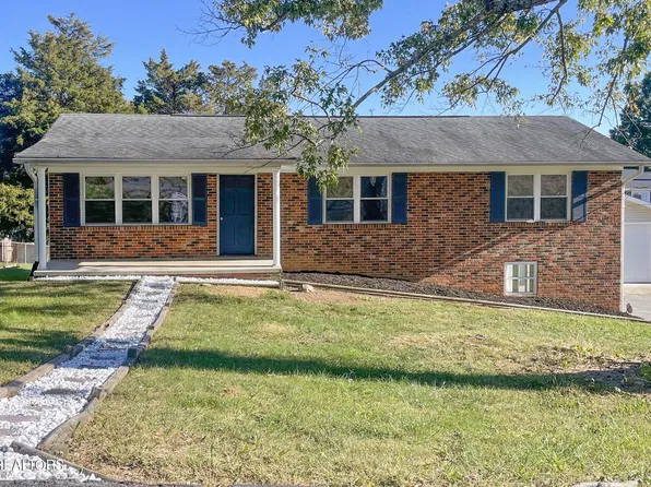 127 Alpine Dr, Corryton, TN 37721