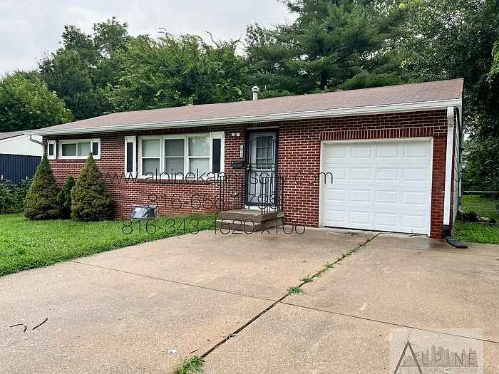 10731 Cambridge Ave — Photo 1