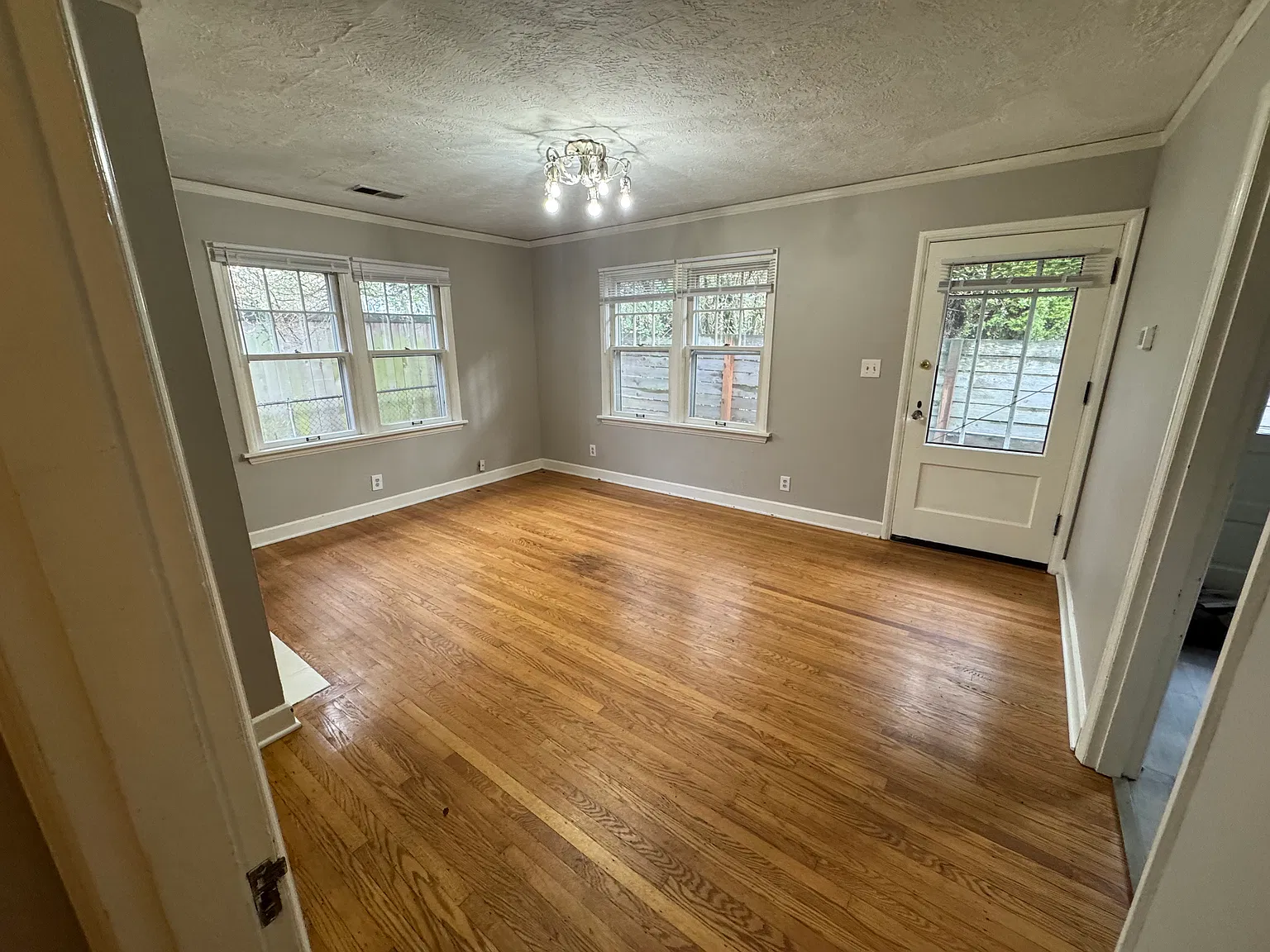 Studio, 369 sqft, $1,095 — Photo 3