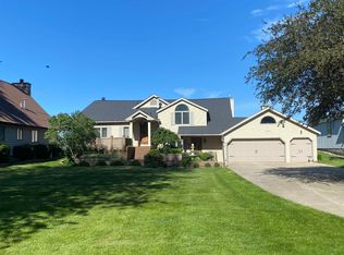 471 S Linwood Beach Rd, Linwood, MI 48634