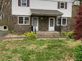 105-107 Madison Rd, Glastonbury, CT 06033