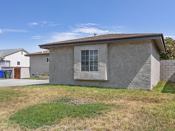 4th image of 2247 W Orange Grove Ave