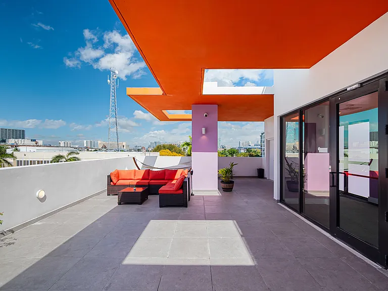 Saffron Apartments — Photo 62