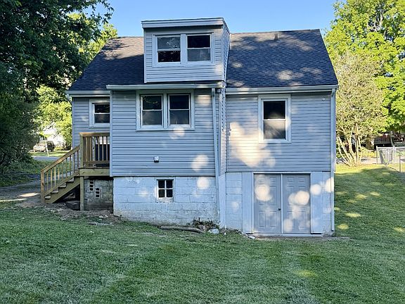 2nd image of 1602 Columbia Ave