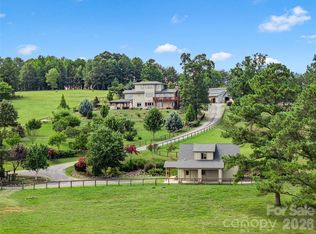 197 Arlys Ln, Tryon, NC 28782