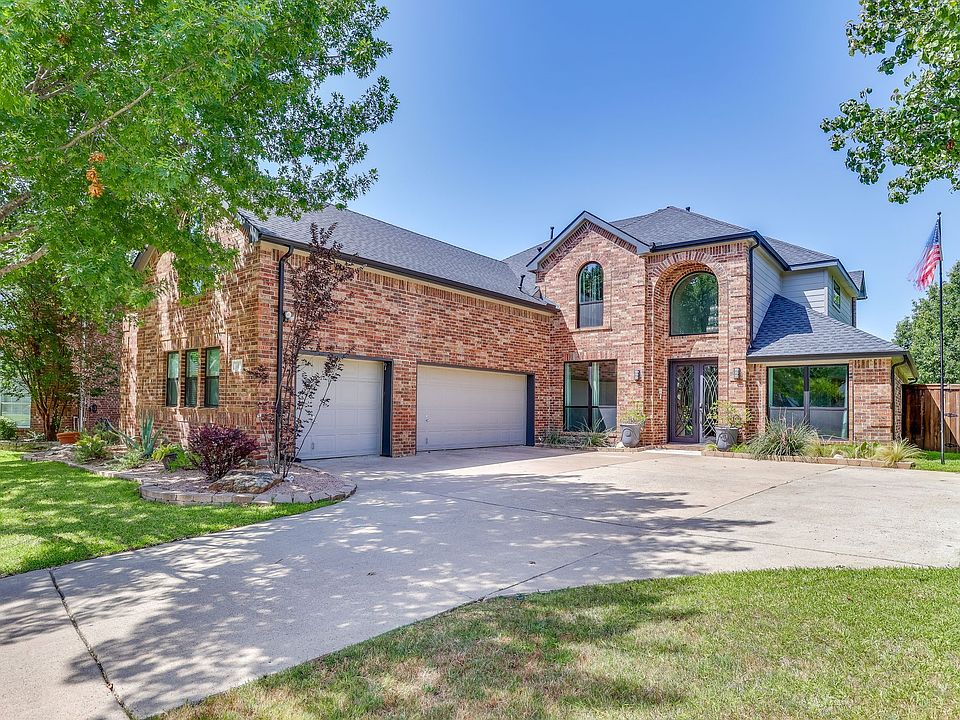 1st image of 18 Hideaway Ct