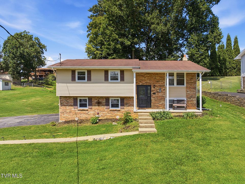 1st image of 464 Springfield Dr