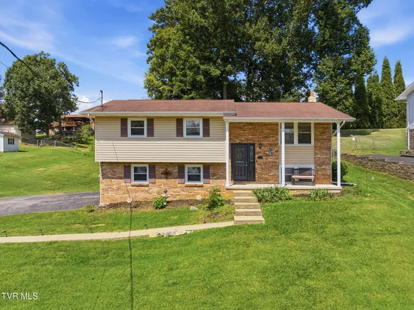 464 Springfield Dr, Bristol, TN 37620