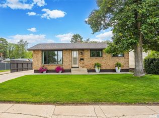 102 Bence Crescent, Saskatoon, SK S7L 4J1