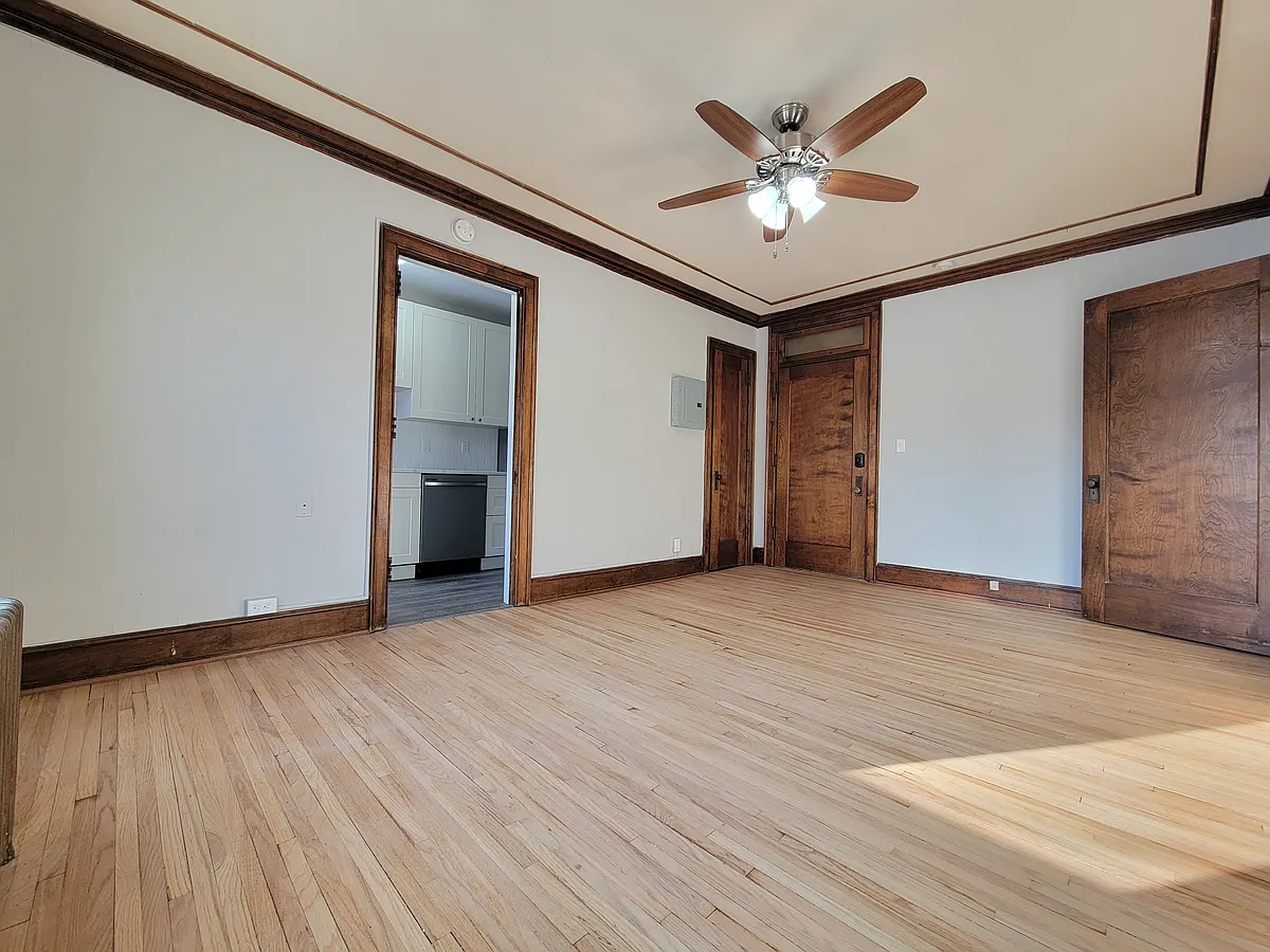 Building Photo - Raymond Apartments