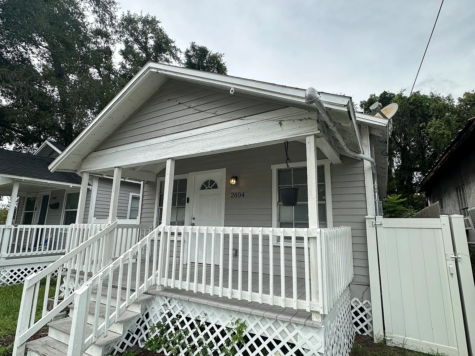 3 bed, 1100 sqft, $1,800 — Photo 1