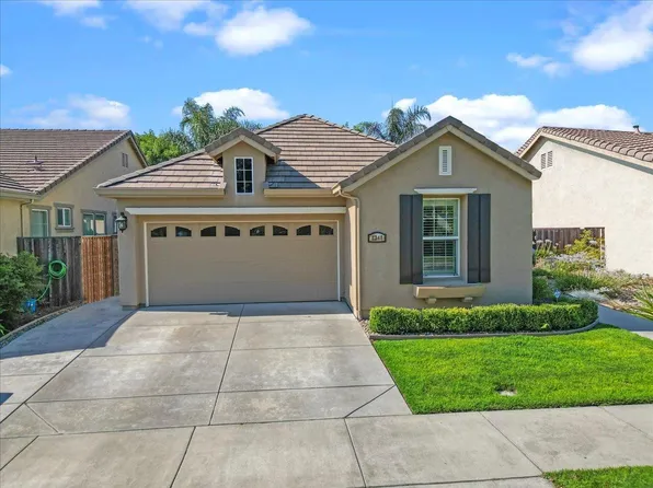 2348 Mendocino Dr, Oakdale, CA 95361