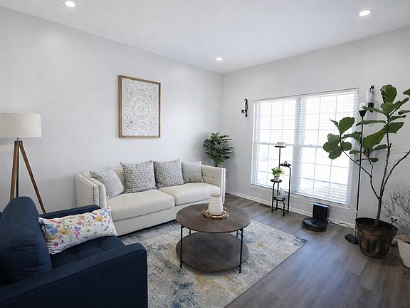 5th image of 1048 Asbury Dr