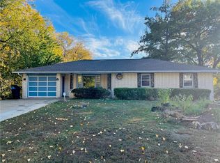 7905 Rowland Ave, Kansas City, KS 66109