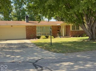 2820 Jordan Dr, Columbus, IN 47203
