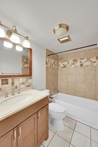 1260 York St APT 206, Denver, CO, 80206