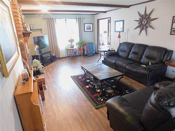 4th image of 334 Woodland West Dr