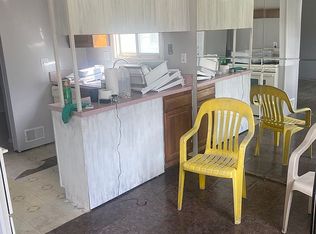 9043 Sloan St, Taylor, MI 48180