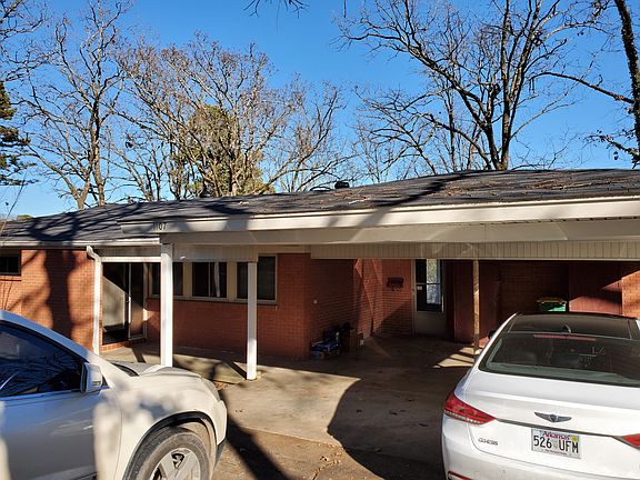 2nd image of 1107 N McKinley St