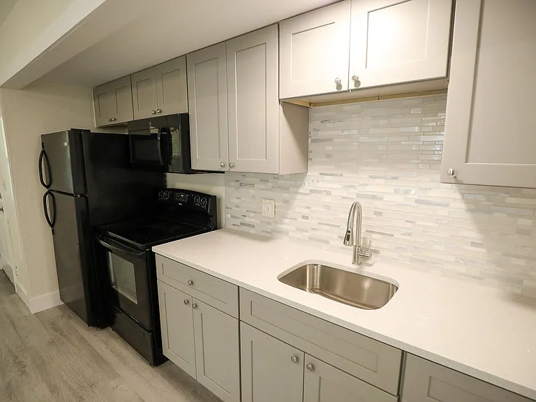 17620 Lee Ave — Photo 21
