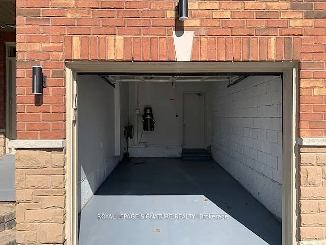 248 Breton Ave #UPPER LEVEL — Photo 3