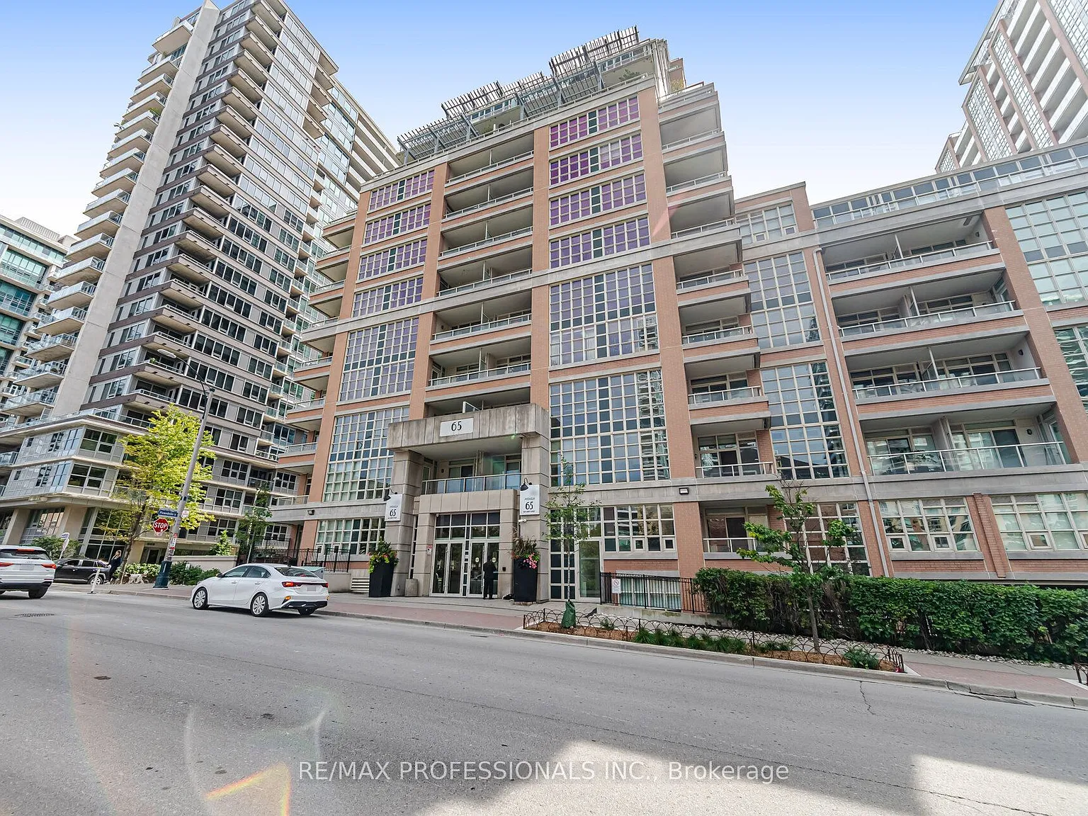 2 bed, $2,700 — Photo 1