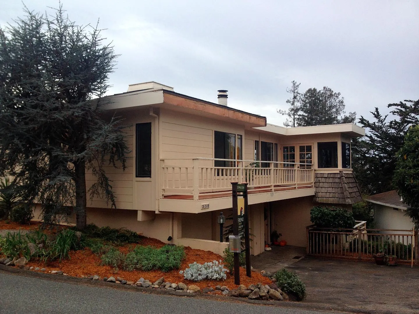 530 Vista Del Mar Dr photo 1