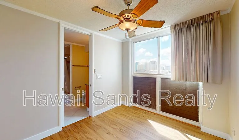 1676 Ala Moana Blvd #907 — Photo 6