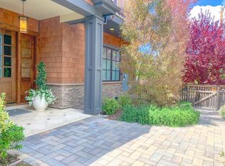 2199 Clayton Dr, Menlo Park, CA