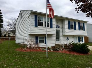 98 Dubonnet Dr, Depew, NY 14043