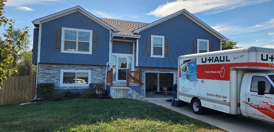 1st image of 411 Catron Ave