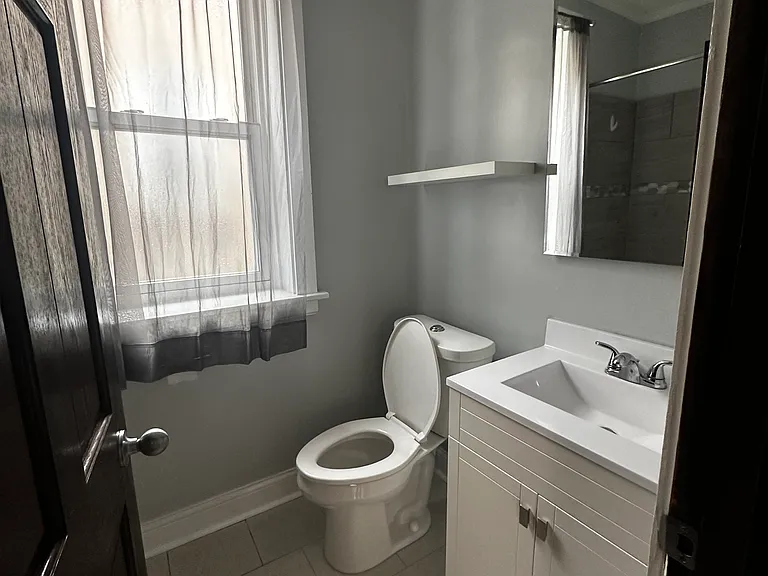 7319 S Rockwell St #2 — Photo 8