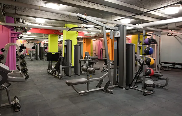 Rented by Greystone | media 29