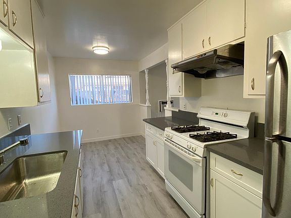 2nd image of 1406 S Del Mar Ave