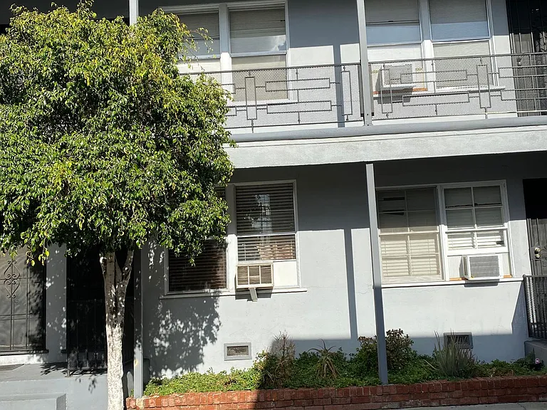 2723 San Marino St #12A — Photo 7
