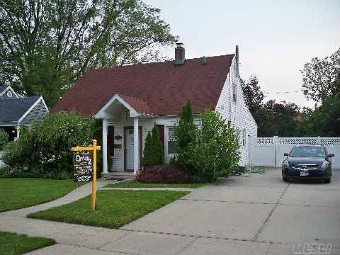 1st image of 24 Cord Ln