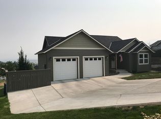 617 W Rolling Hills Ln, Wenatchee, WA 98801