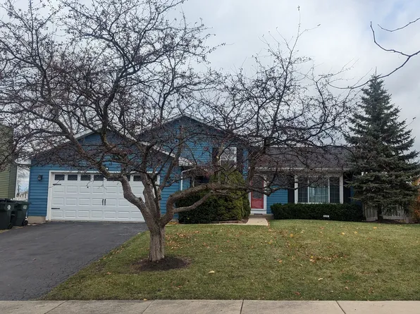 669 Penn Blvd, Lindenhurst, IL 60046