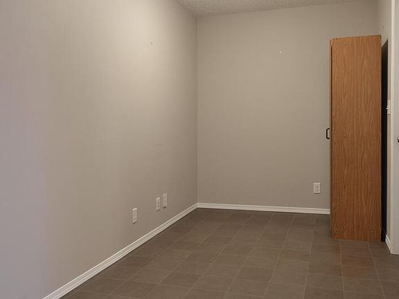 3rd image of 11808 22nd Ave SW #316