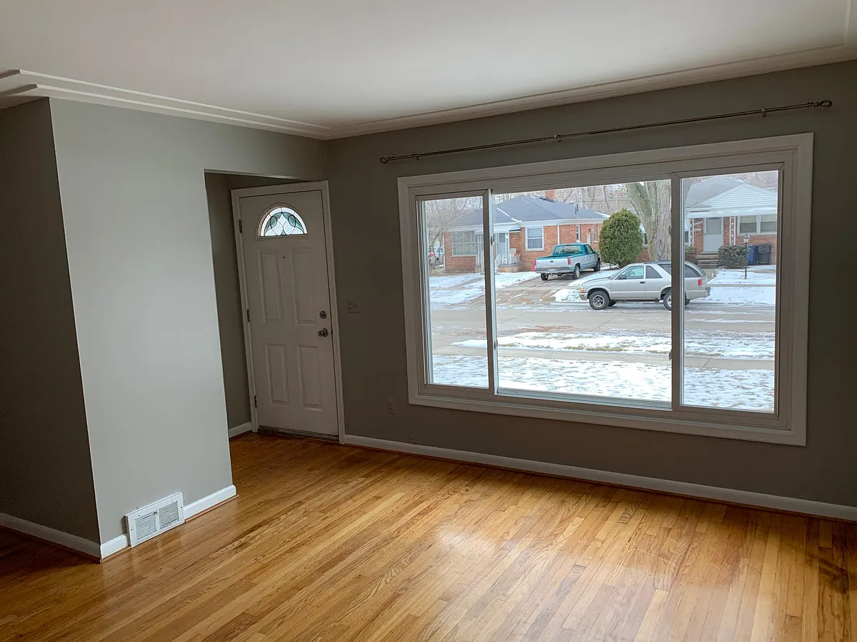 Family room - 20524 Fox