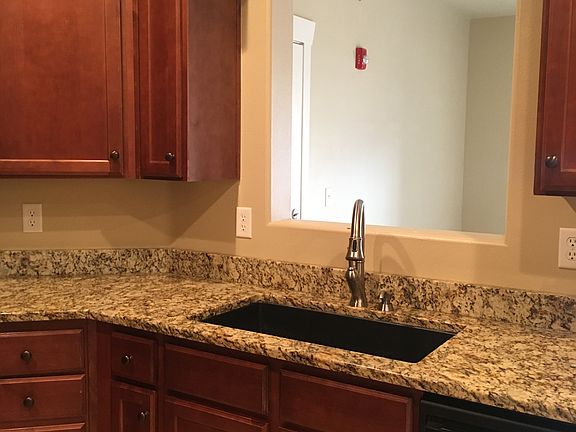 5th image of 108 W Spring Hill Way #903