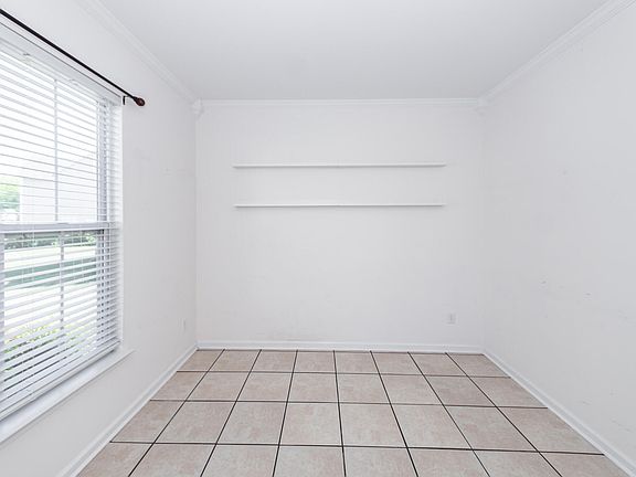 5th image of 107 Cordoba Ct