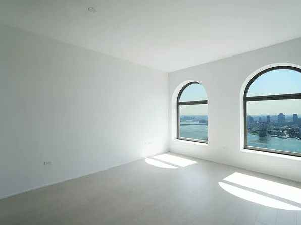 130 William Street image 5 of 68