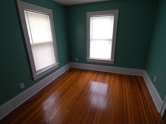 2nd image of 1305 Gilford Ave NW