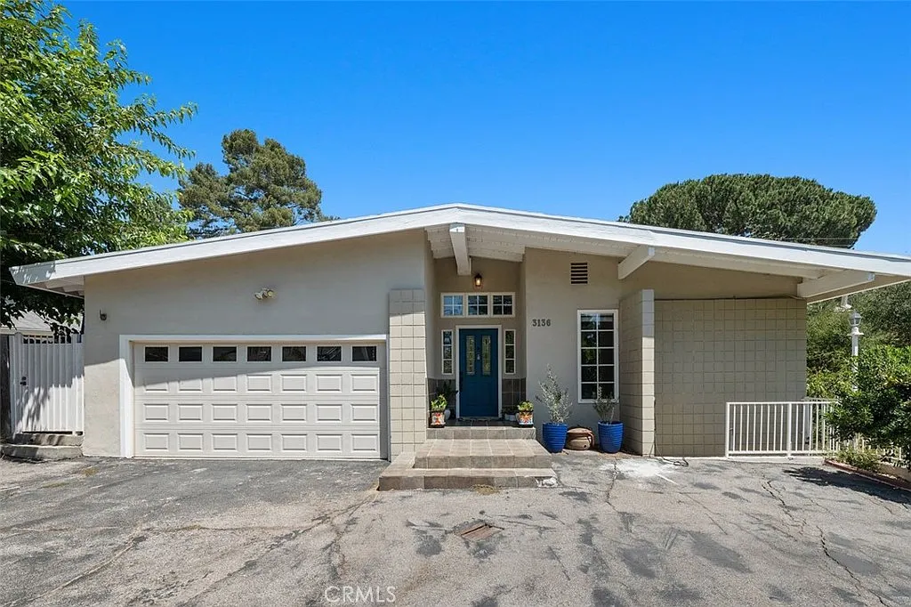 3 bed, 1718 sqft, $5,195 — Photo 1