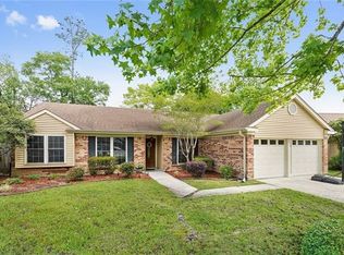 402 W Lake Catahoula Ct, Slidell, LA 70461
