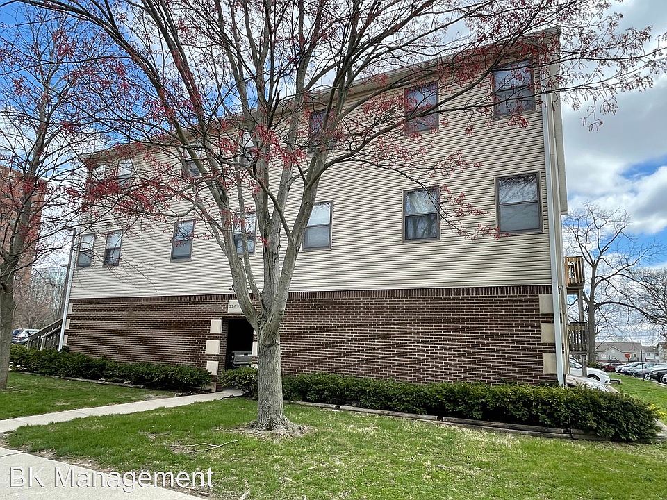 1st image of 224 Sheetz St #3