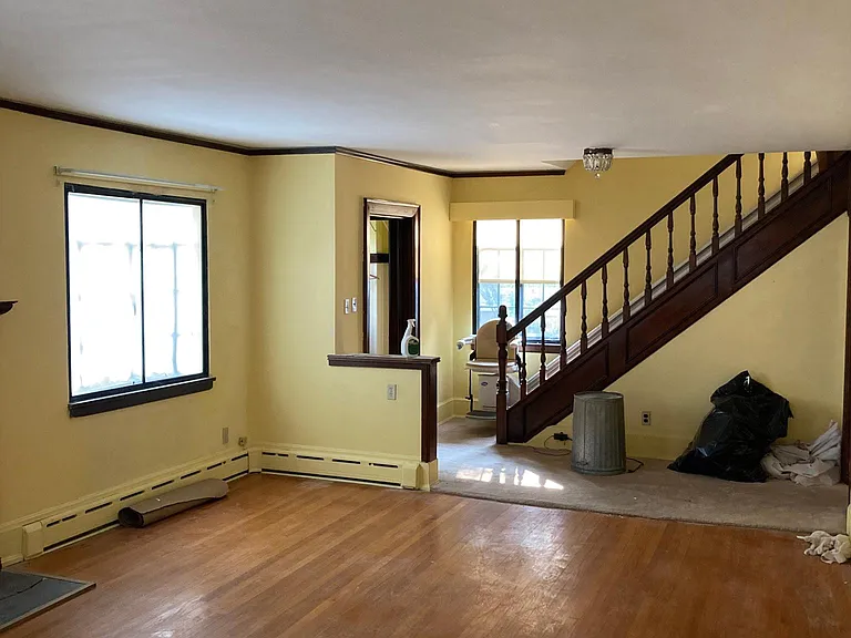 22 Lake St — Photo 2