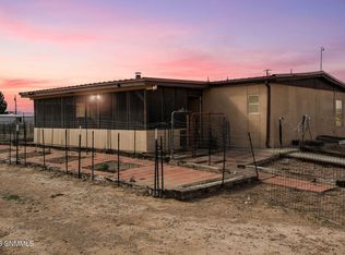 12290 Carr Ln, Radium Springs, NM 88054